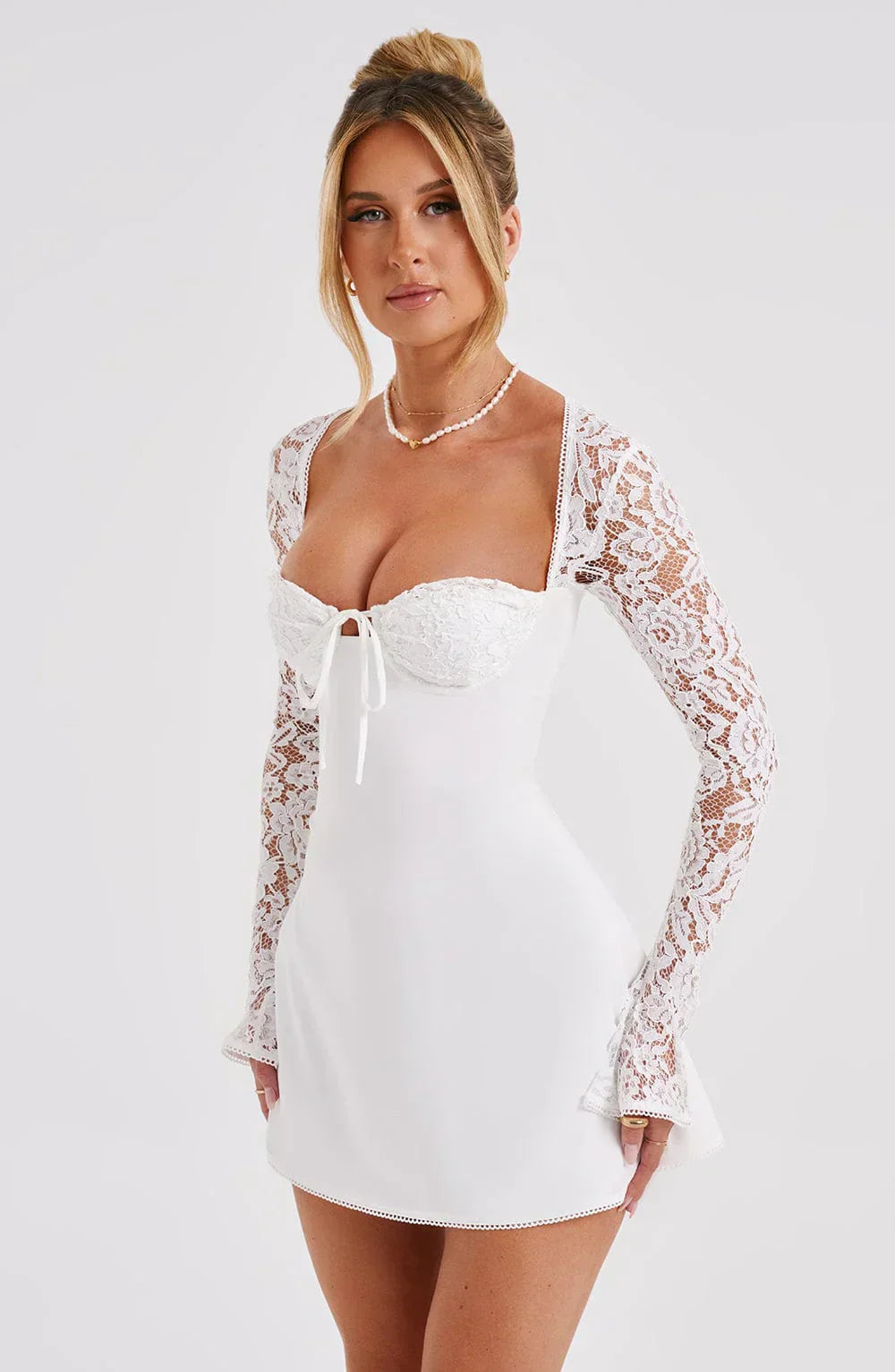 ALIX | ROBE COURTE EN DENTELLE
