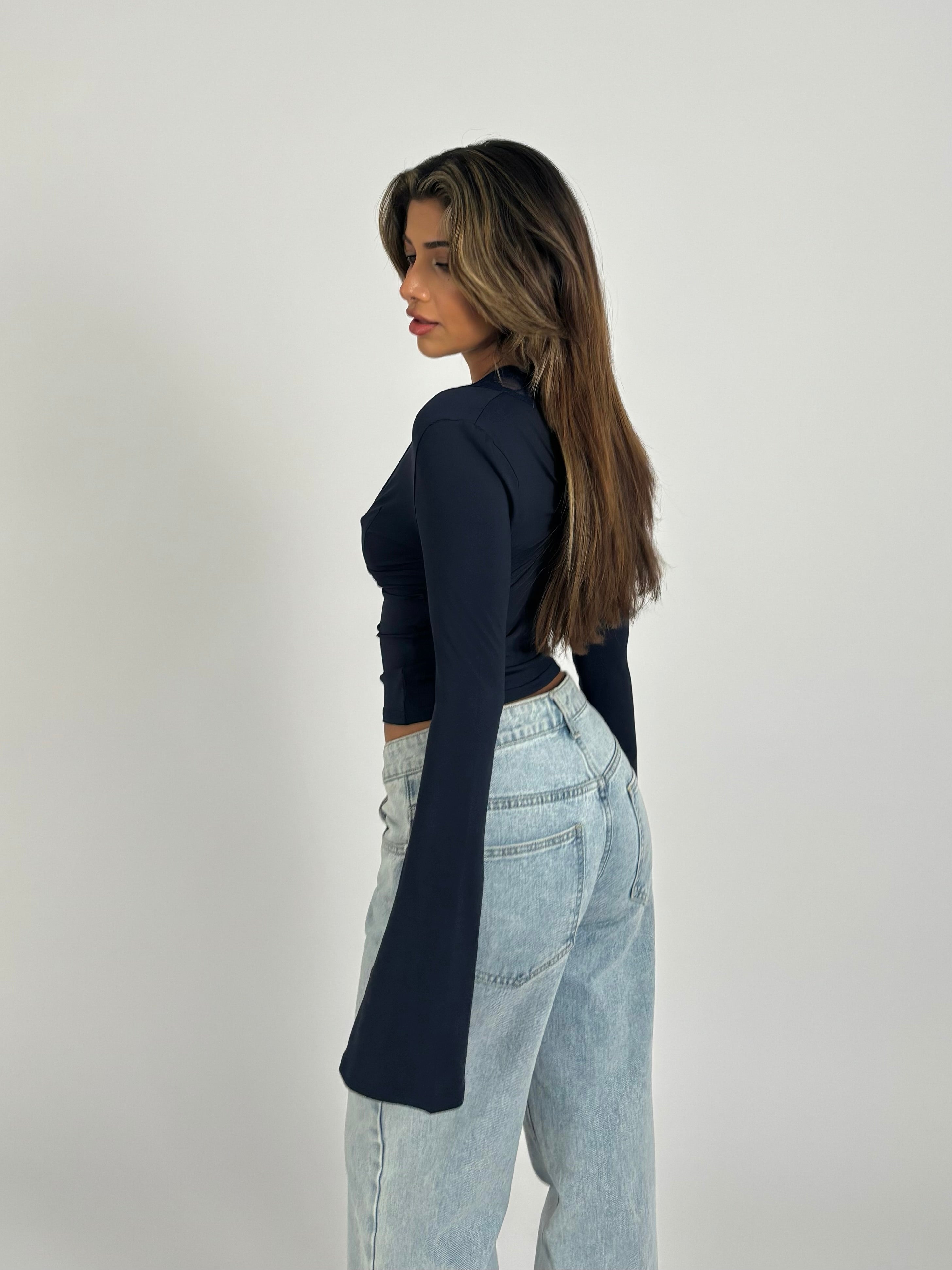 CLARA | HAUT EN DENTELLE